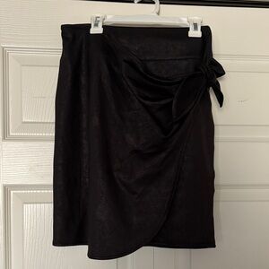 Grace & Lace Black Bow Skirt